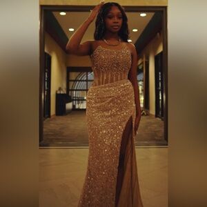 Elegant Gold Evening Gown